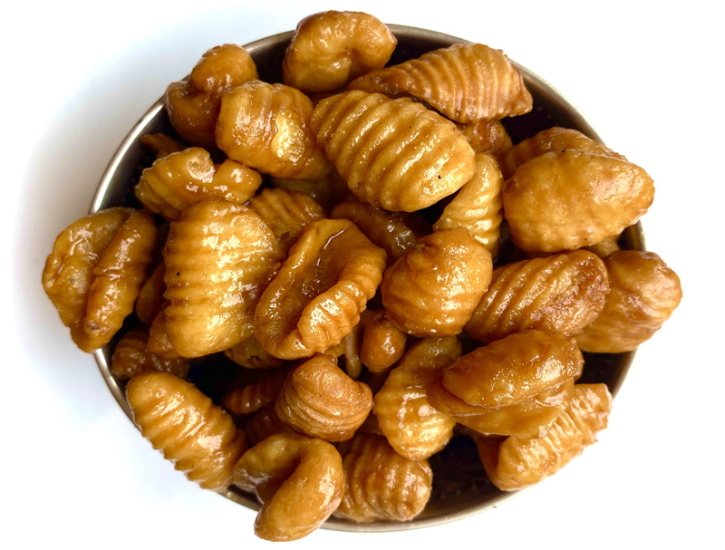 Sweet Bellam Gavvalu – తీపి బెల్లం గవ్వలు