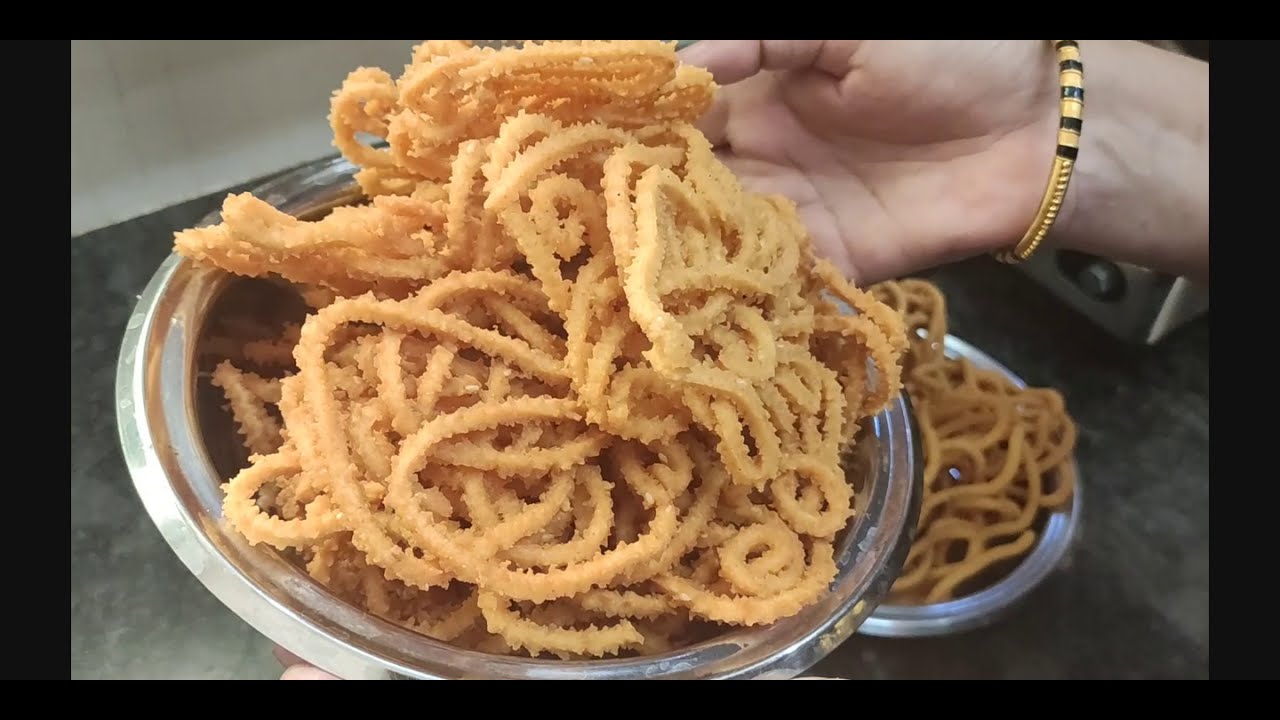 Small Onion Murukkulu Recipe
